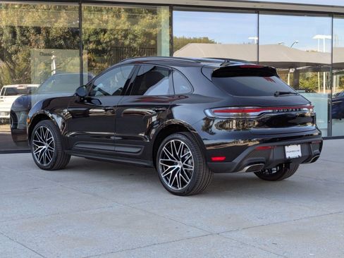 Certified 2026 Porsche Macan AWD/4WD image 3