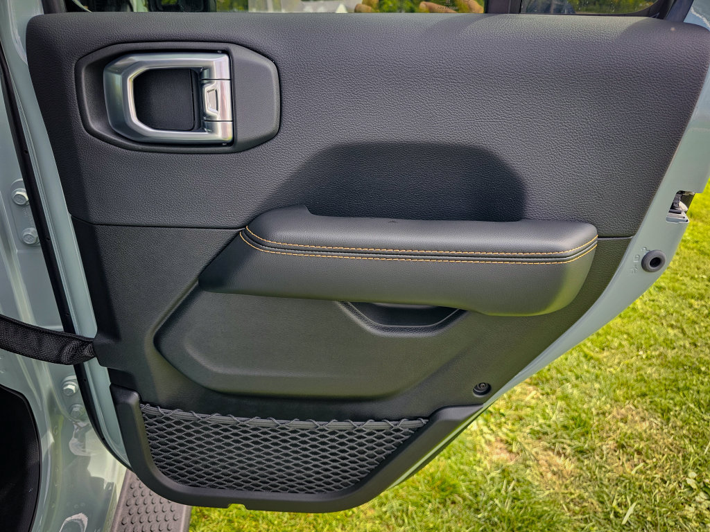 New 2027 Jeep Wrangler Unlimited Sahara AWD/4WD image 41