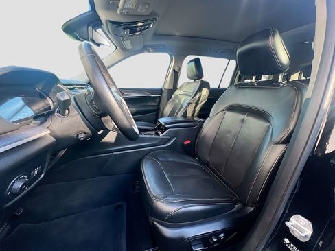 Used 2022 Jeep Grand Cherokee L Limited w/ Luxury Tech Group II image 18