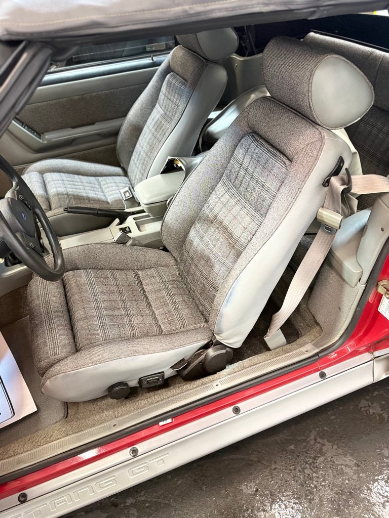 Used 1987 Ford Mustang GT RWD image 25