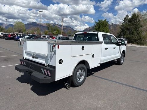 New 2026 Ford F250 XL w/ XL Chrome Package AWD/4WD image 5