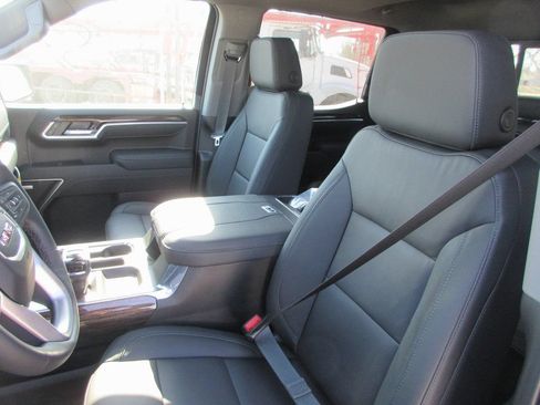New 2026 GMC Sierra 1500 Elevation w/ Elevation Premium Package AWD/4WD image 16