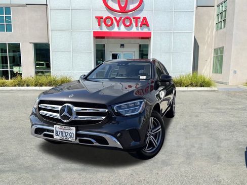 Used 2022 Mercedes-Benz GLC 300 4MATIC image 4