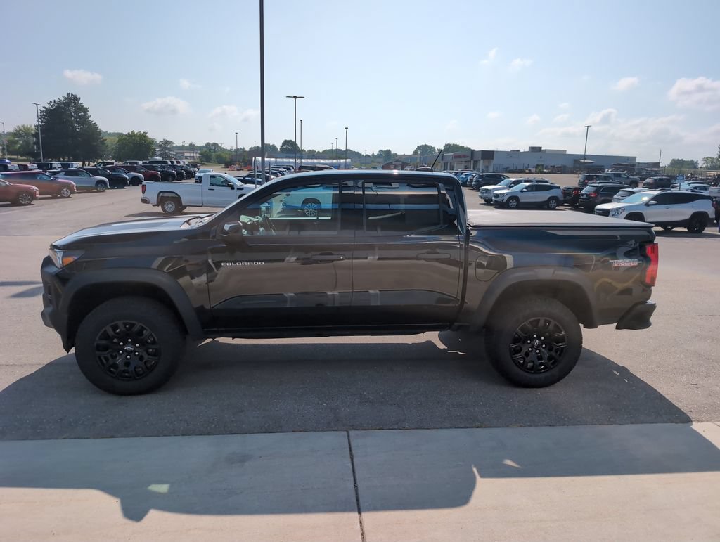 Used 2026 Chevrolet Colorado Trail Boss AWD/4WD image 5