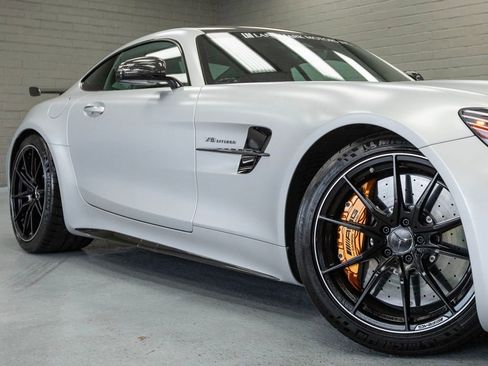 Used 2018 Mercedes-Benz AMG GT R image 10