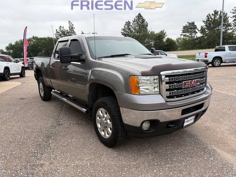 Used 2014 GMC Sierra 2500 SLE w/ SLE Preferred Package AWD/4WD image 8