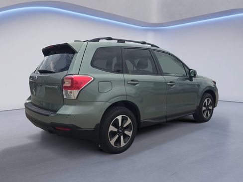 Used 2018 Subaru Forester 2.5i Premium w/ Protection Package #3A AWD/4WD image 6