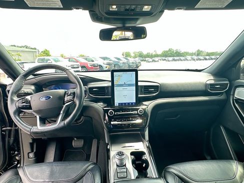 Used 2021 Ford Explorer ST w/ Equipment Group 401A AWD/4WD image 3