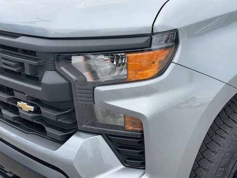Certified 2026 Chevrolet Silverado 1500 W/T image 7