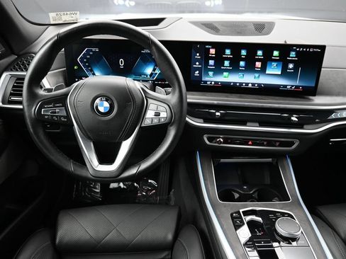 Used 2024 BMW X5 xDrive40i w/ Premium Package AWD/4WD image 7