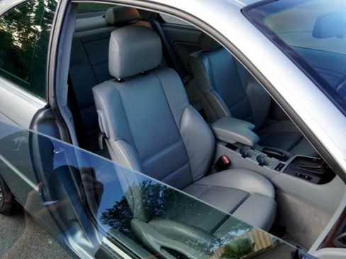 Used 2004 BMW 330Ci Coupe image 43