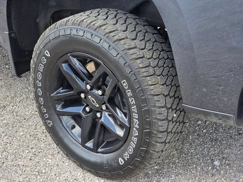 Used 2020 Chevrolet Silverado 1500 Custom Trail Boss w/ Infotainment Package AWD/4WD image 8