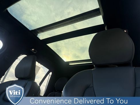 Certified 2022 Volvo XC90 T6 Inscription w/ Lounge Package image 19