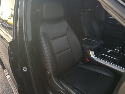 Used 2022 Chevrolet Silverado 1500 LTZ w/ LTZ Premium Package image 22