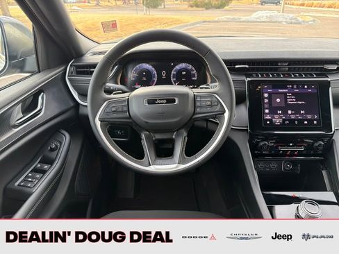 New 2026 Jeep Grand Cherokee Laredo AWD/4WD image 13