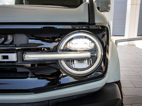 Used 2023 Ford Bronco Outer Banks AWD/4WD image 7