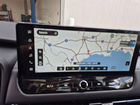 New 2025 Mitsubishi Outlander SE image 92