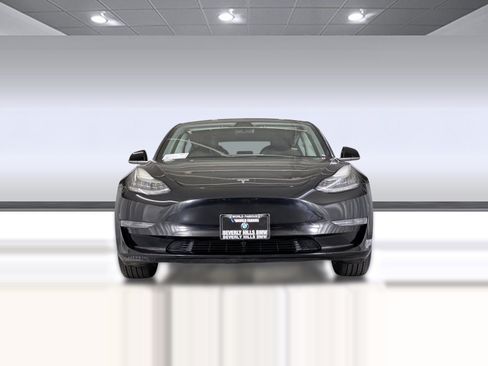 Used 2018 Tesla Model 3 Long Range RWD image 6