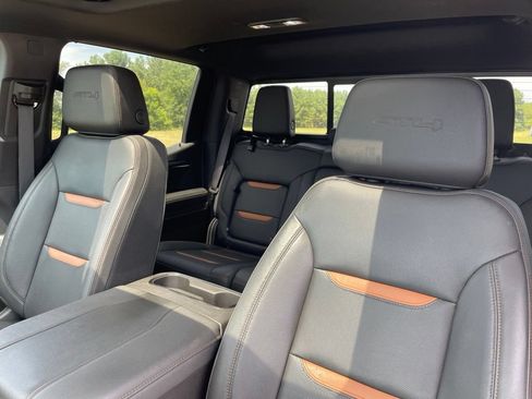Used 2023 GMC Sierra 1500 AT4 w/ AT4 Premium Package AWD/4WD image 33