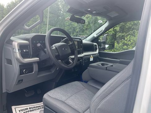 New 2026 Ford F250 XL w/ STX Appearance Package AWD/4WD image 15