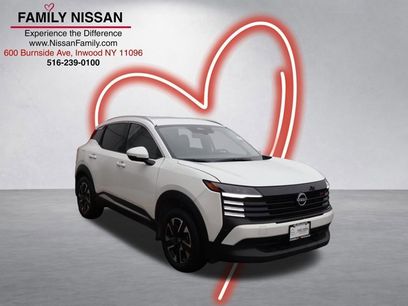 Certified 2025 Nissan Kicks SR