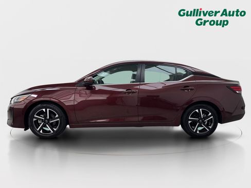 Used 2024 Nissan Sentra SV FWD image 3