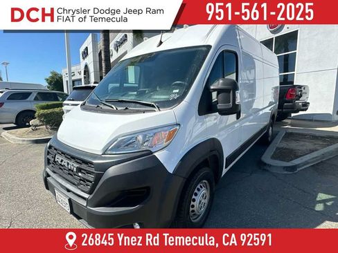 Used 2025 RAM ProMaster 2500 w/ Convenience Group FWD image 1