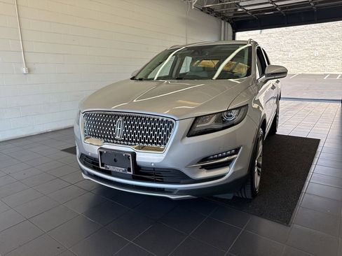 Used 2019 Lincoln MKC Reserve AWD/4WD image 2