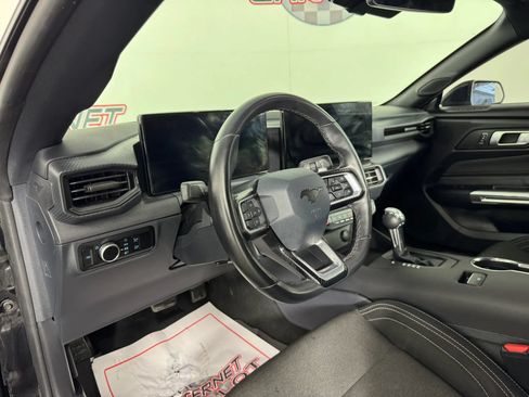 Used 2025 Ford Mustang GT RWD image 10
