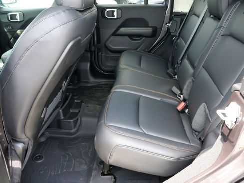 New 2026 Jeep Wrangler Unlimited Sahara AWD/4WD image 14