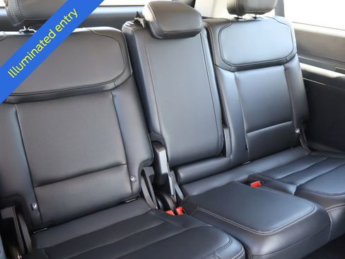 Certified 2025 Ford Expedition Max Platinum image 14