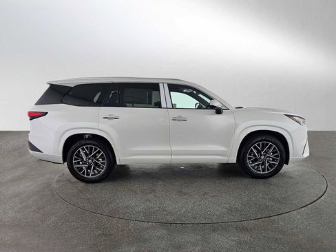 New 2026 Lexus TX 350 AWD image 2