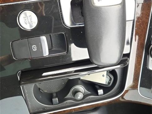 Used 2012 Audi A8 4.2 image 24