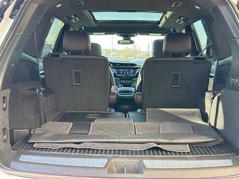 Certified 2024 Cadillac XT6 Premium Luxury image 4