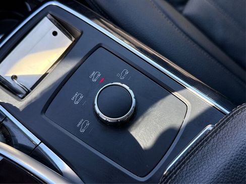 Used 2018 Mercedes-Benz GLE 350 w/ Premium 1 Package image 47