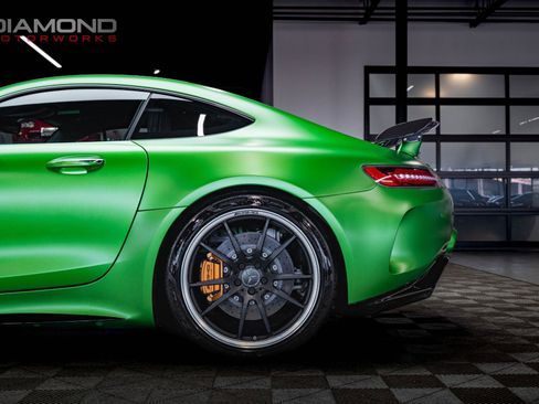 Used 2018 Mercedes-Benz AMG GT R image 14