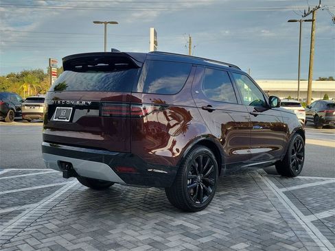 New 2026 Land Rover Discovery Limited Edition image 5
