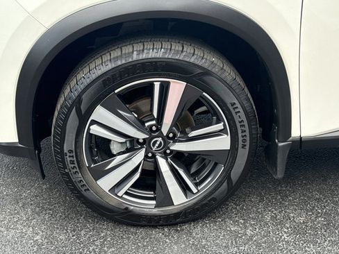 Certified 2023 Nissan Rogue SL AWD/4WD image 15