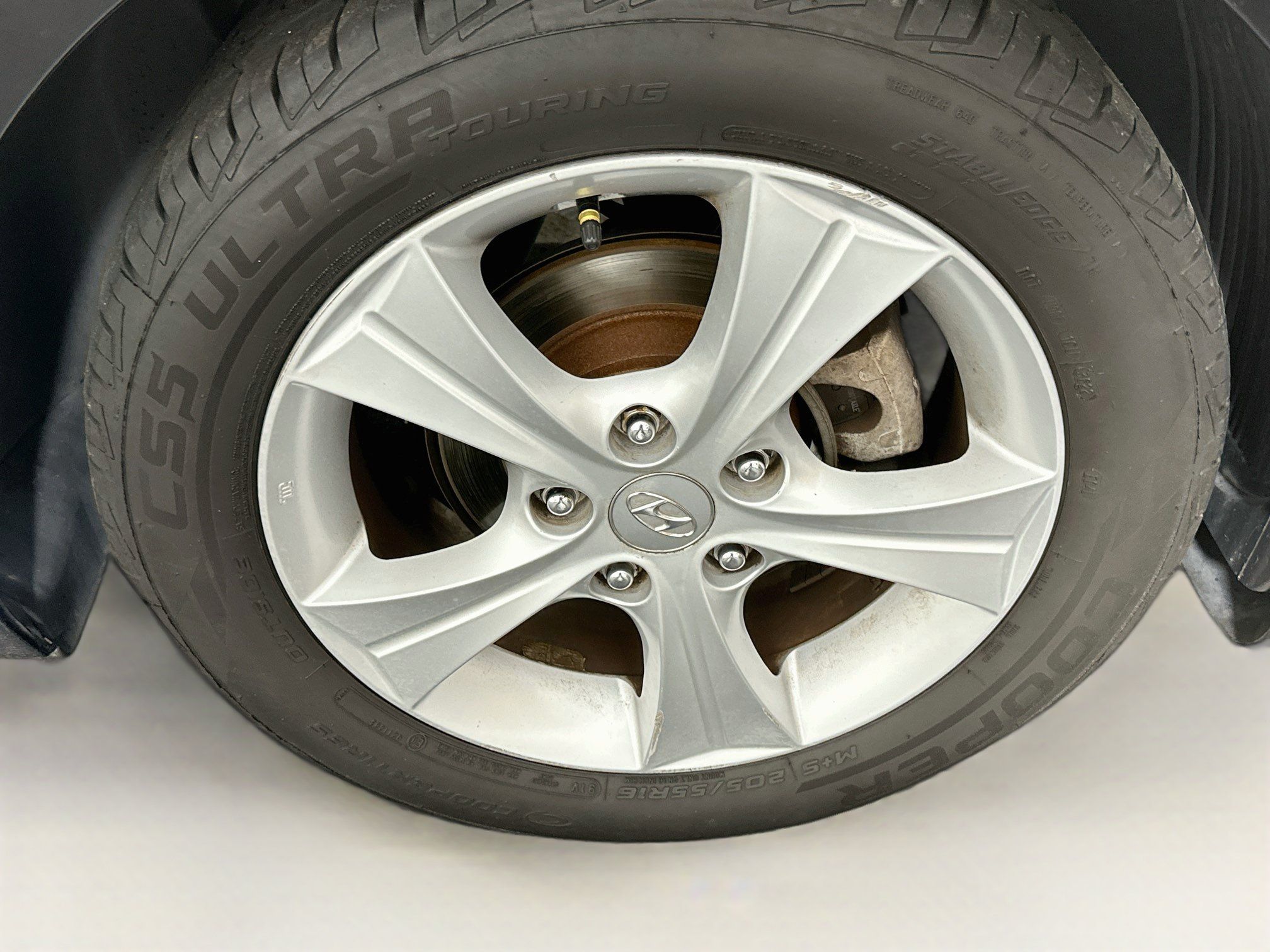 Used 2013 Hyundai Elantra FWD image 11