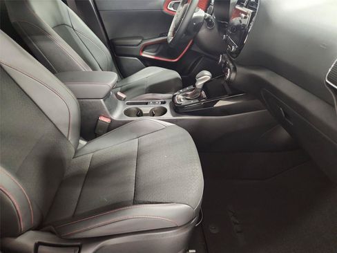 Used 2025 Kia Soul GT-Line w/ GT-Line Technology Package FWD image 28