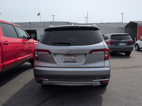 Used 2020 Honda Pilot Touring image 4