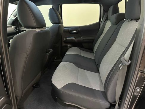 Used 2023 Toyota Tacoma TRD Sport image 22