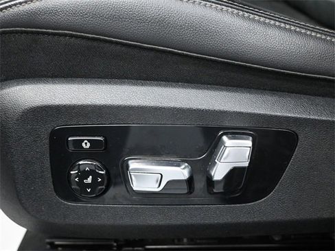 Used 2020 BMW X6 xDrive40i w/ Premium Package image 16