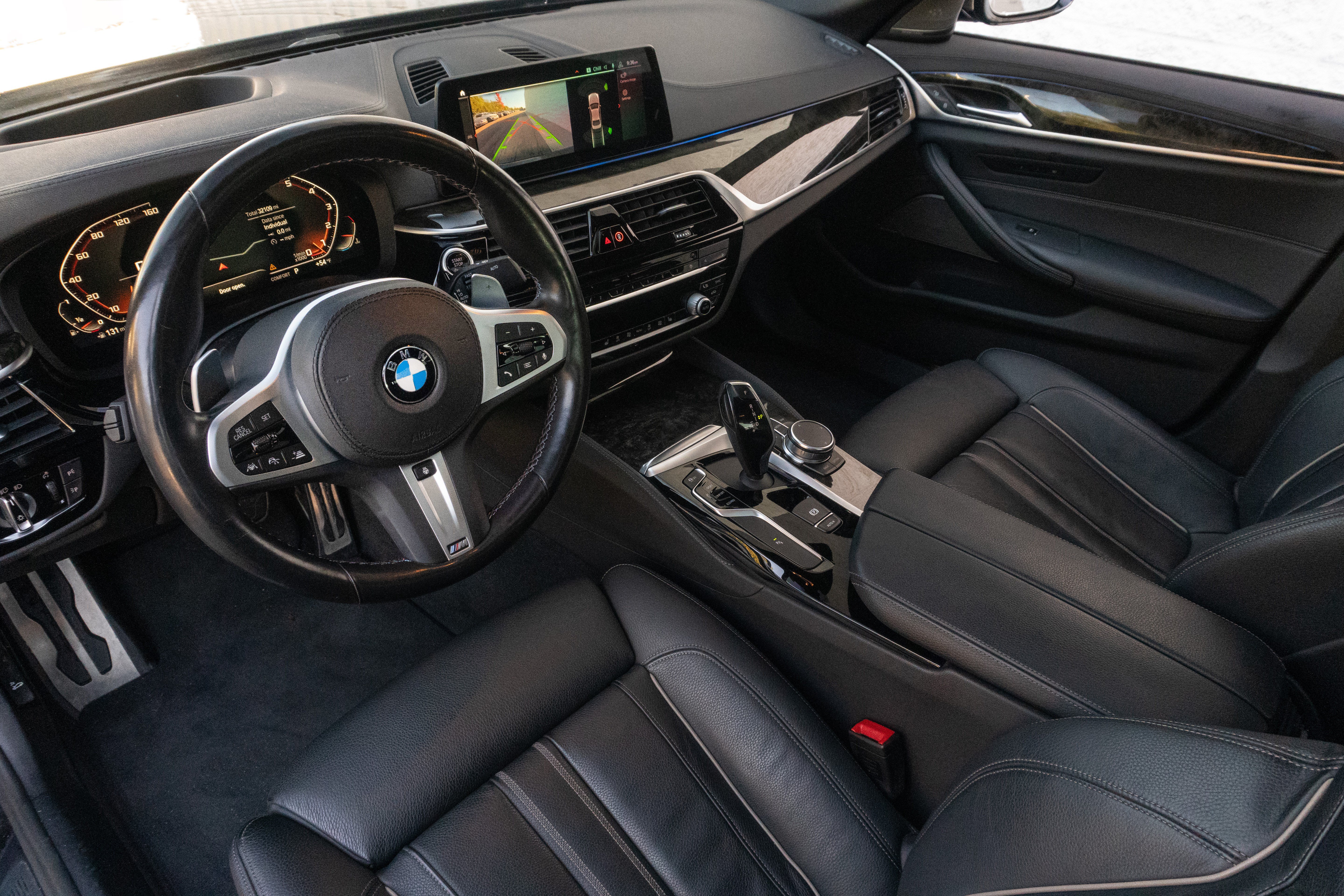 Used 2020 BMW M550i xDrive w/ Dynamic Handling Package AWD/4WD image 9