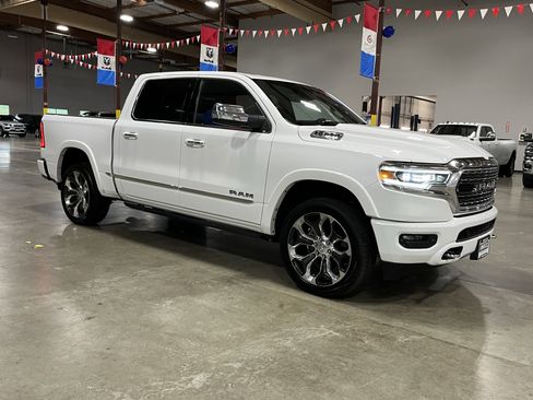Used 2022 RAM 1500 Limited w/ Body-Colour Bumper Group image 7