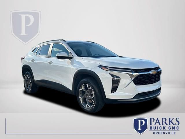 Used 2025 Chevrolet Trax LT w/ Driver Confidence Package FWD image 1