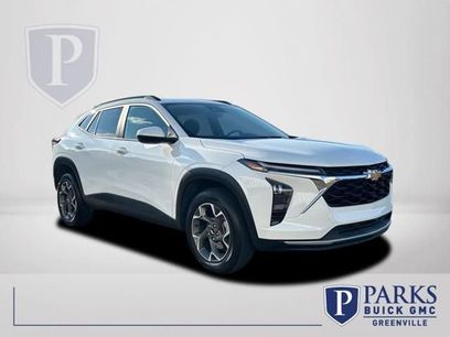 Certified 2025 Chevrolet Trax LT w/ Driver Confidence Package