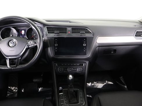 Used 2019 Volkswagen Tiguan SE w/ Panoramic Sunroof Package image 43
