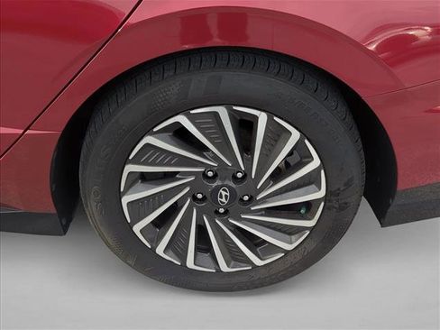 Used 2024 Hyundai Sonata Limited FWD image 6