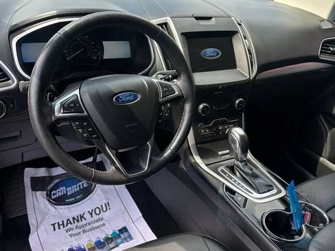 Used 2017 Ford Edge SEL w/ Equipment Group 201A AWD/4WD image 7